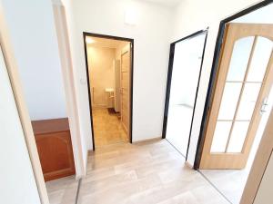 Pronájem bytu 3+kk, Praha - Podolí, Kaplická, 60 m2