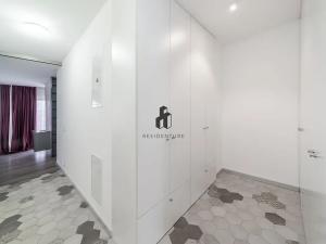 Pronájem bytu 2+kk, Praha - Karlín, Za Karlínským přístavem, 83 m2
