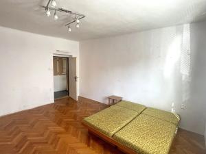 Pronájem bytu 2+kk, Praha - Řepy, Čistovická, 50 m2