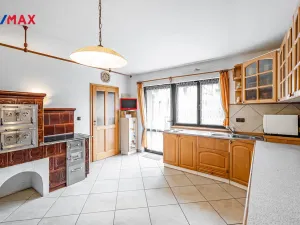 Prodej rodinného domu, Byšice, 5. května, 300 m2