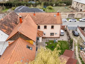 Prodej rodinného domu, Byšice, 5. května, 300 m2