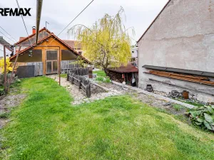 Prodej rodinného domu, Byšice, 5. května, 300 m2