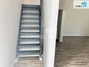 Pronájem bytu 2+kk, Praha - Hrdlořezy, Českobrodská, 75 m2