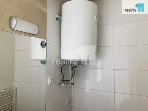 Pronájem bytu 2+kk, Praha - Hrdlořezy, Českobrodská, 75 m2