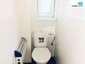 Pronájem bytu 2+kk, Praha - Hrdlořezy, Českobrodská, 75 m2