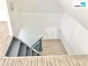 Pronájem bytu 2+kk, Praha - Hrdlořezy, Českobrodská, 75 m2