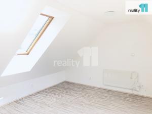 Pronájem bytu 2+kk, Praha - Hrdlořezy, Českobrodská, 75 m2