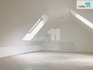 Pronájem bytu 2+kk, Praha - Hrdlořezy, Českobrodská, 75 m2