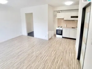 Prodej bytu 2+kk, Praha - Hrdlořezy, Českobrodská, 75 m2