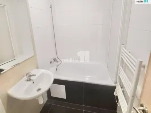 Prodej bytu 2+kk, Praha - Hrdlořezy, Českobrodská, 75 m2