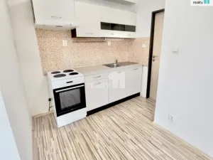 Prodej bytu 2+kk, Praha - Hrdlořezy, Českobrodská, 75 m2