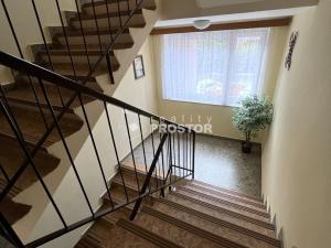 Prodej bytu 4+1, Čelákovice, Na Stráni, 81 m2