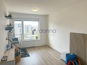 Pronájem bytu 2+kk, Praha - Hloubětín, Granitova, 65 m2