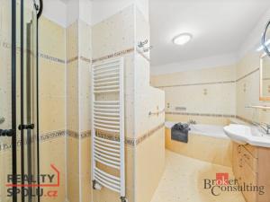Prodej rodinného domu, Chrást, Vilová, 242 m2