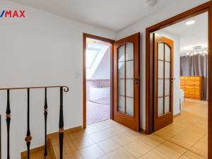 Prodej rodinného domu, Jenišov - Pod Rohem, K Rohu, 210 m2