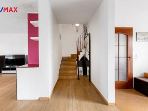 Prodej rodinného domu, Jenišov - Pod Rohem, K Rohu, 210 m2