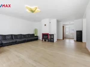 Prodej rodinného domu, Jenišov - Pod Rohem, K Rohu, 210 m2