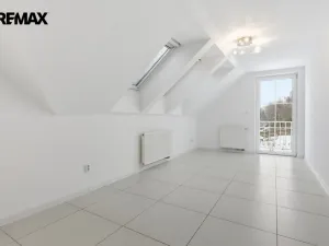 Prodej rodinného domu, Jenišov - Pod Rohem, K Rohu, 210 m2