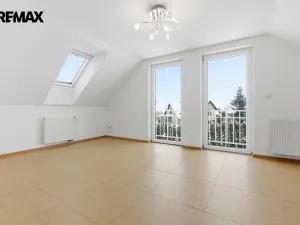 Prodej rodinného domu, Jenišov - Pod Rohem, K Rohu, 210 m2