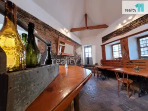 Pronájem obchodního prostoru, Kolín - Kolín III, Havelcova, 100 m2