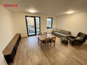 Pronájem bytu 2+kk, Praha - Modřany, Komořanská, 54 m2