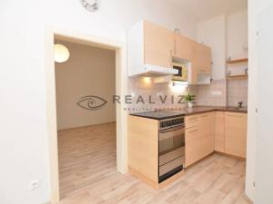 Pronájem bytu 1+1, České Budějovice, Dobrovodská, 37 m2