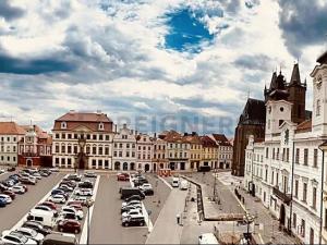 Pronájem bytu 3+1, Hradec Králové, Velké náměstí, 97 m2