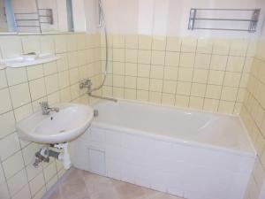 Prodej bytu 3+1, Nový Bor, Wolkerova, 59 m2