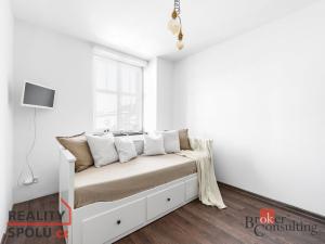 Prodej bytu 3+1, Nový Bor, Palackého náměstí, 115 m2