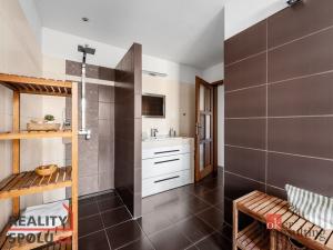 Prodej bytu 3+1, Nový Bor, Palackého náměstí, 115 m2