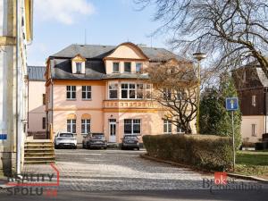 Prodej bytu 3+1, Nový Bor, Palackého náměstí, 115 m2