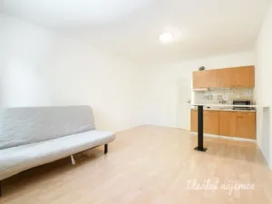 Pronájem bytu 1+kk, Brno - Líšeň, bratří Sapáků, 29 m2