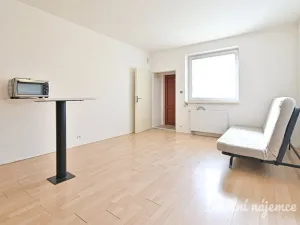 Pronájem bytu 1+kk, Brno - Líšeň, bratří Sapáků, 29 m2