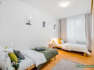 Pronájem pokoje, Praha - Černý Most, Doležalova, 15 m2