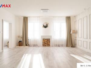 Prodej rodinného domu, Zvěrkovice, 372 m2