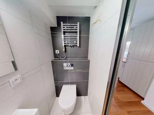 Prodej bytu 1+kk, Praha - Břevnov, Nad Kajetánkou, 17 m2