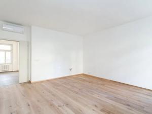 Prodej bytu 3+1, Praha - Nové Město, Vyšehradská, 99 m2