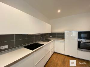 Pronájem bytu 2+kk, Praha - Bubeneč, Rooseveltova, 59 m2