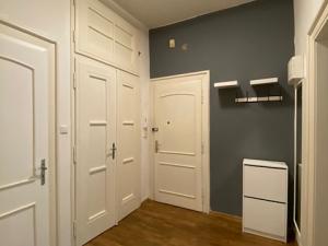 Pronájem bytu 2+kk, Praha - Bubeneč, Rooseveltova, 59 m2