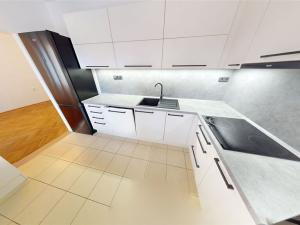 Prodej bytu 2+kk, Praha - Horní Počernice, Dobšická, 53 m2