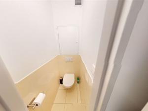 Prodej bytu 2+kk, Praha - Horní Počernice, Dobšická, 53 m2