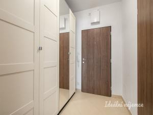 Pronájem bytu 1+kk, Praha - Stodůlky, Klementova, 31 m2