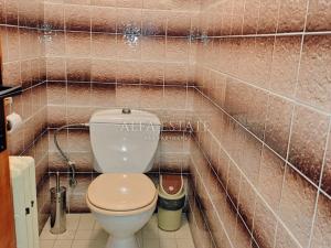 Prodej rodinného domu, Karlovy Vary - Tašovice, Benátská, 300 m2