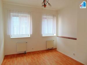 Pronájem bytu 3+1, Plzeň, U Tržiště, 83 m2