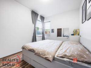 Prodej bytu 2+kk, Oslavany, náměstí 13. prosince, 48 m2