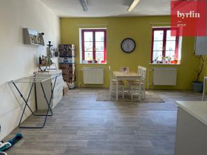 Pronájem bytu 2+kk, Opava, Dolní náměstí, 90 m2