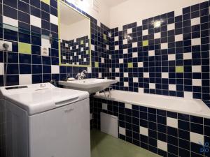 Prodej bytu 2+kk, Praha - Libeň, K Okrouhlíku, 43 m2