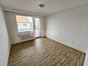 Prodej bytu 5+1, Znojmo - Oblekovice, Nová Oblekovická, 99 m2