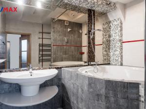 Prodej bytu 2+kk, Karlovy Vary, Horova, 86 m2