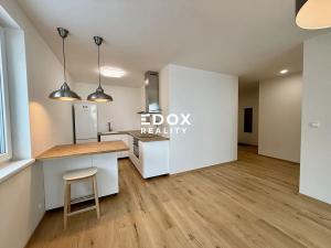 Pronájem bytu 2+kk, Praha - Ruzyně, Stočesova, 58 m2